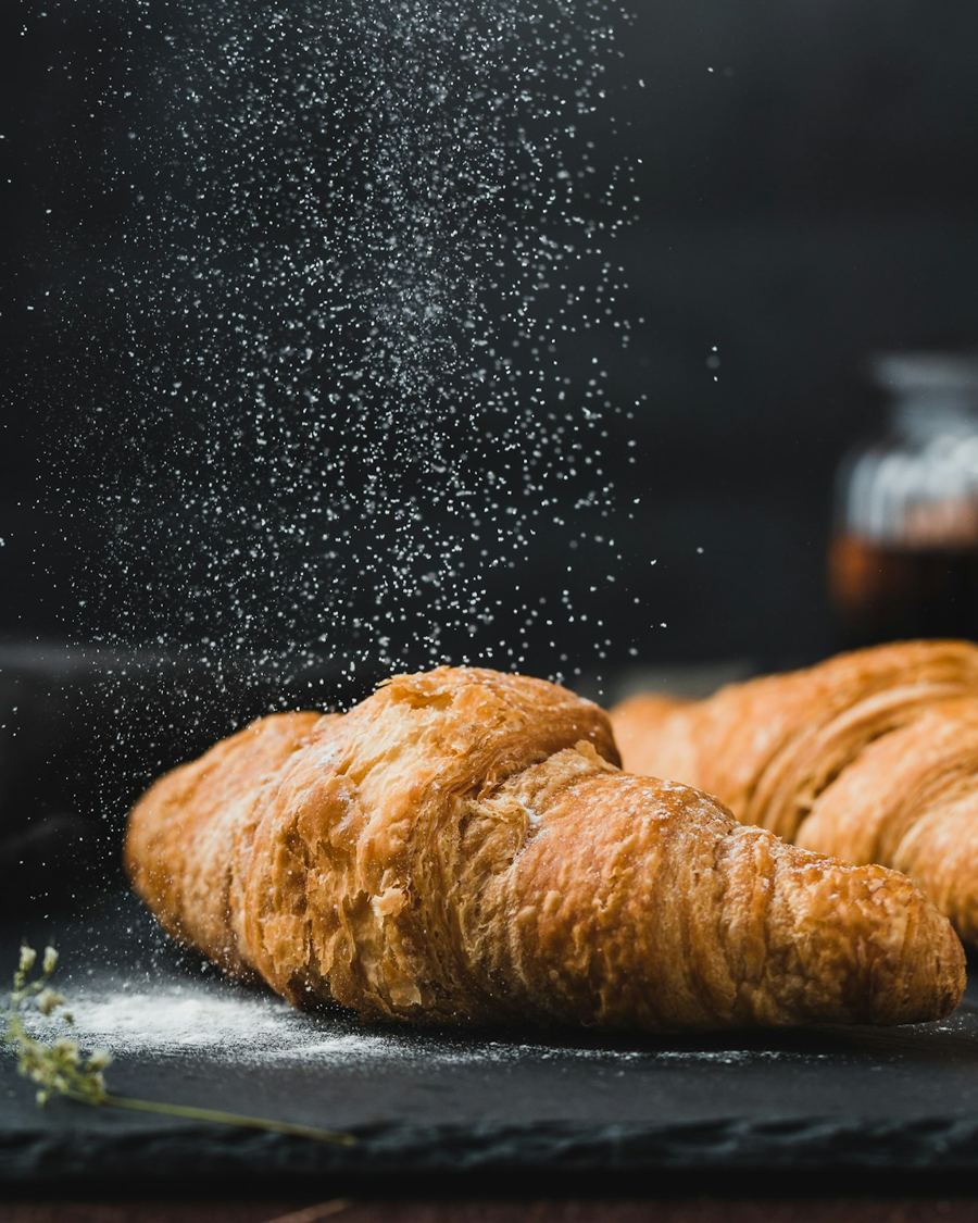 Croissant bơ